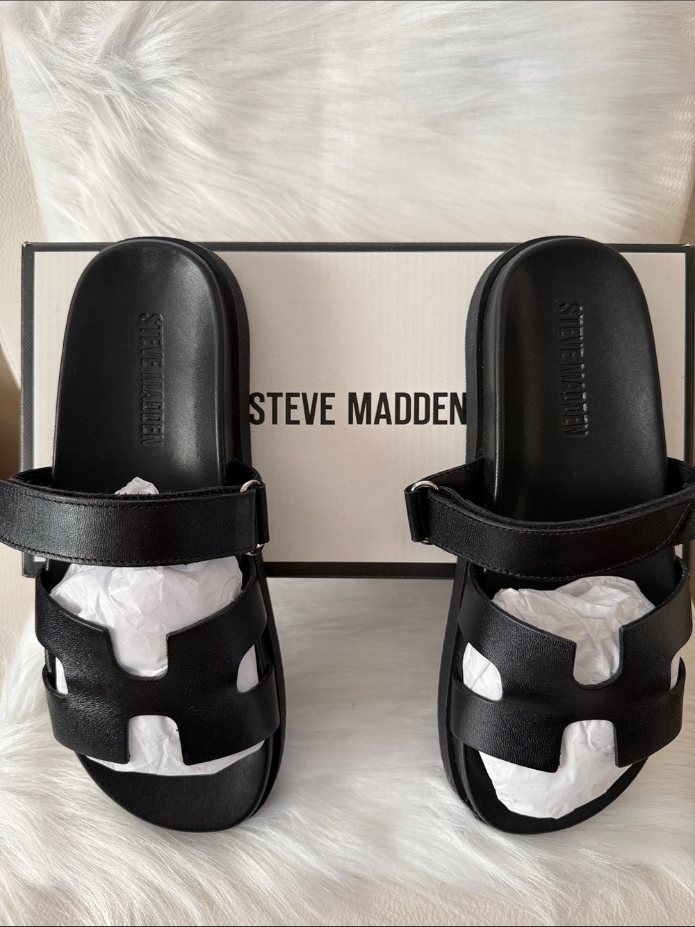 Steve Madden Mayven Black Leather Slides - Size 7
